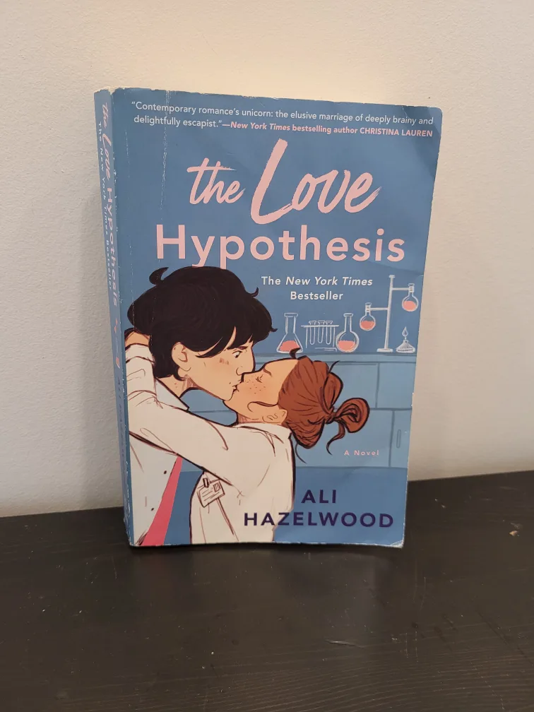 The Love Hypothesis by Ali Hazelwood thumbnail