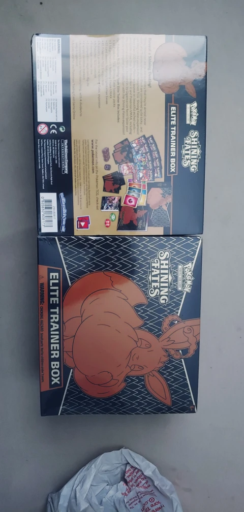 Pokemon Shining Fates Elite Trainer Box