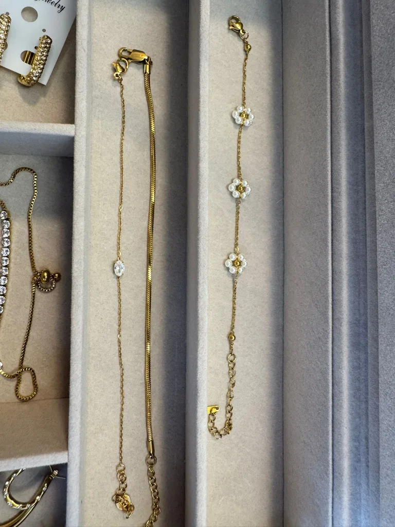 18 carat gold plated Necklaces - Various Styles thumbnail