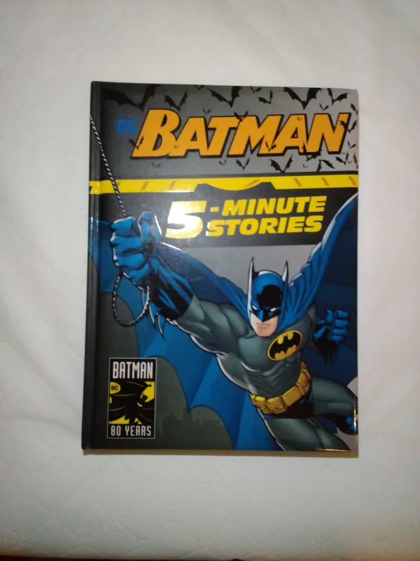 Batman 5-Minute Stories Book thumbnail