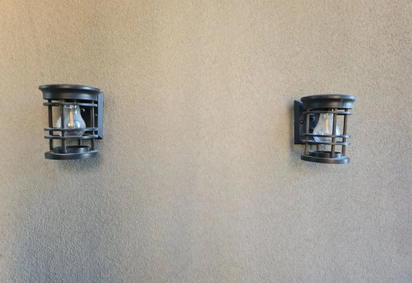 Pair of Outdoor Solar Wall Lights – Includes Edison Bulbs thumbnail