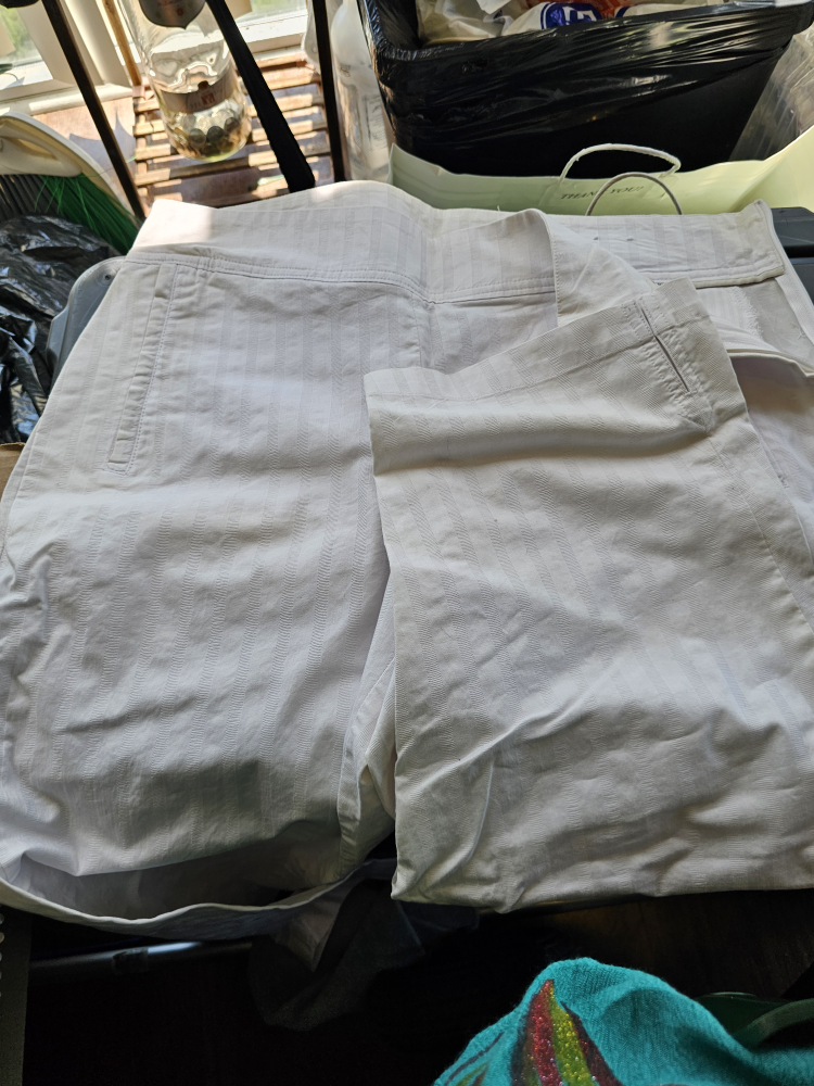 Calvin Klein Capri's - Size 10 - photo 3