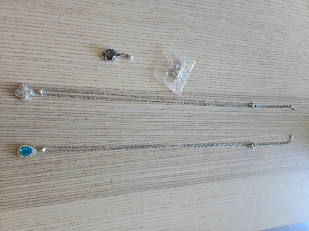 Fine jewelry Necklace, Earrings & Bracelet Bundle thumbnail