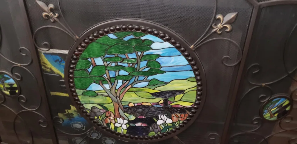 Fireplace Screen with decorative Glass thumbnail