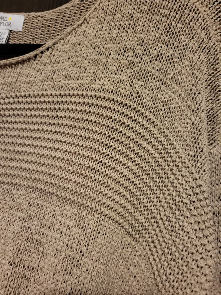 Lord And Taylor Knit Boat Neck Sweater Size: Large image indicator(9)