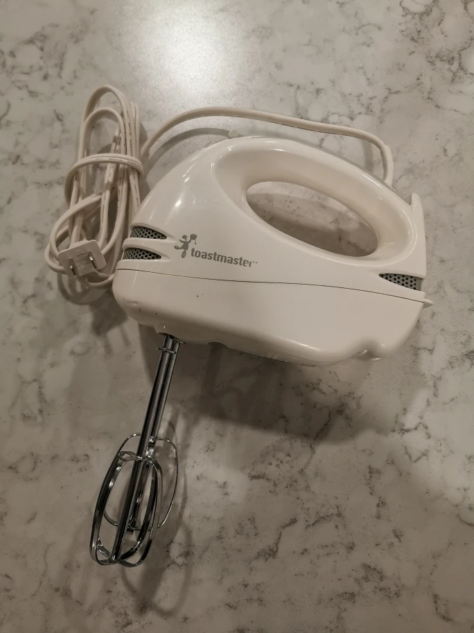 Toastmaster Hand Mixer