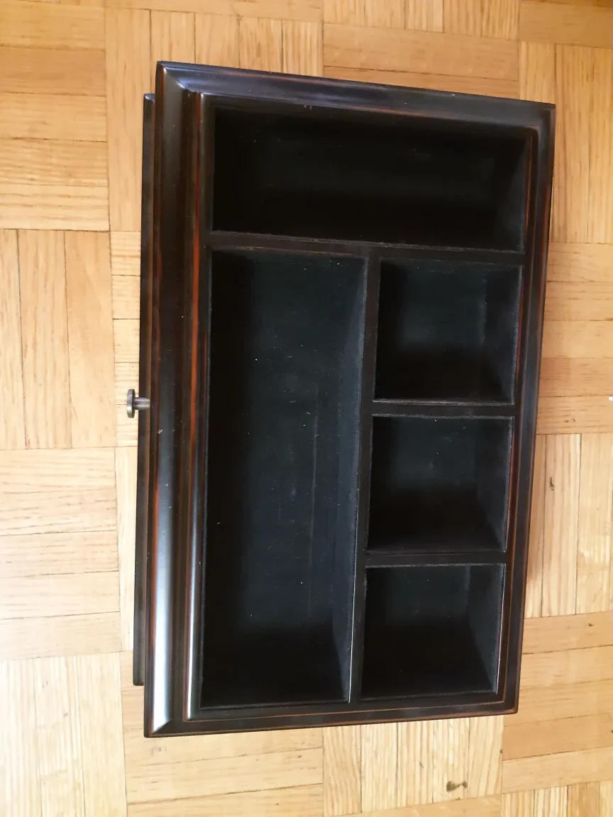 Bombay Co. Mahogany Valet Jewelry Box with Drawer 🇨🇦 image indicator(4)