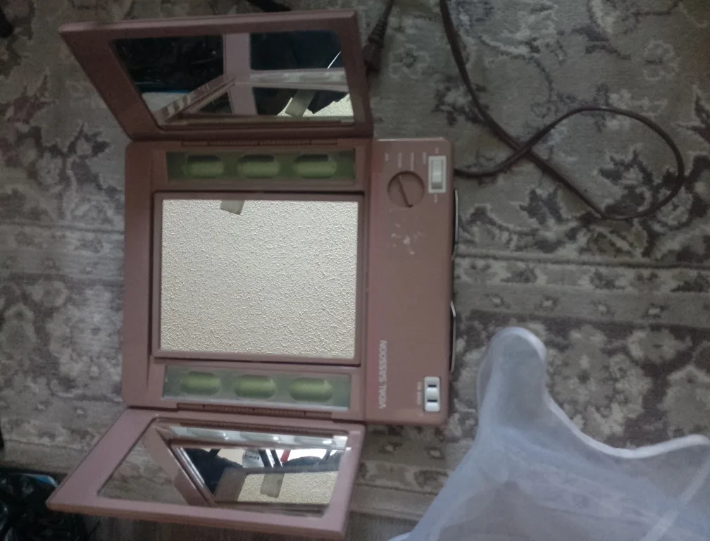 AS NEW Mirror Vidal Sassoon thumbnail