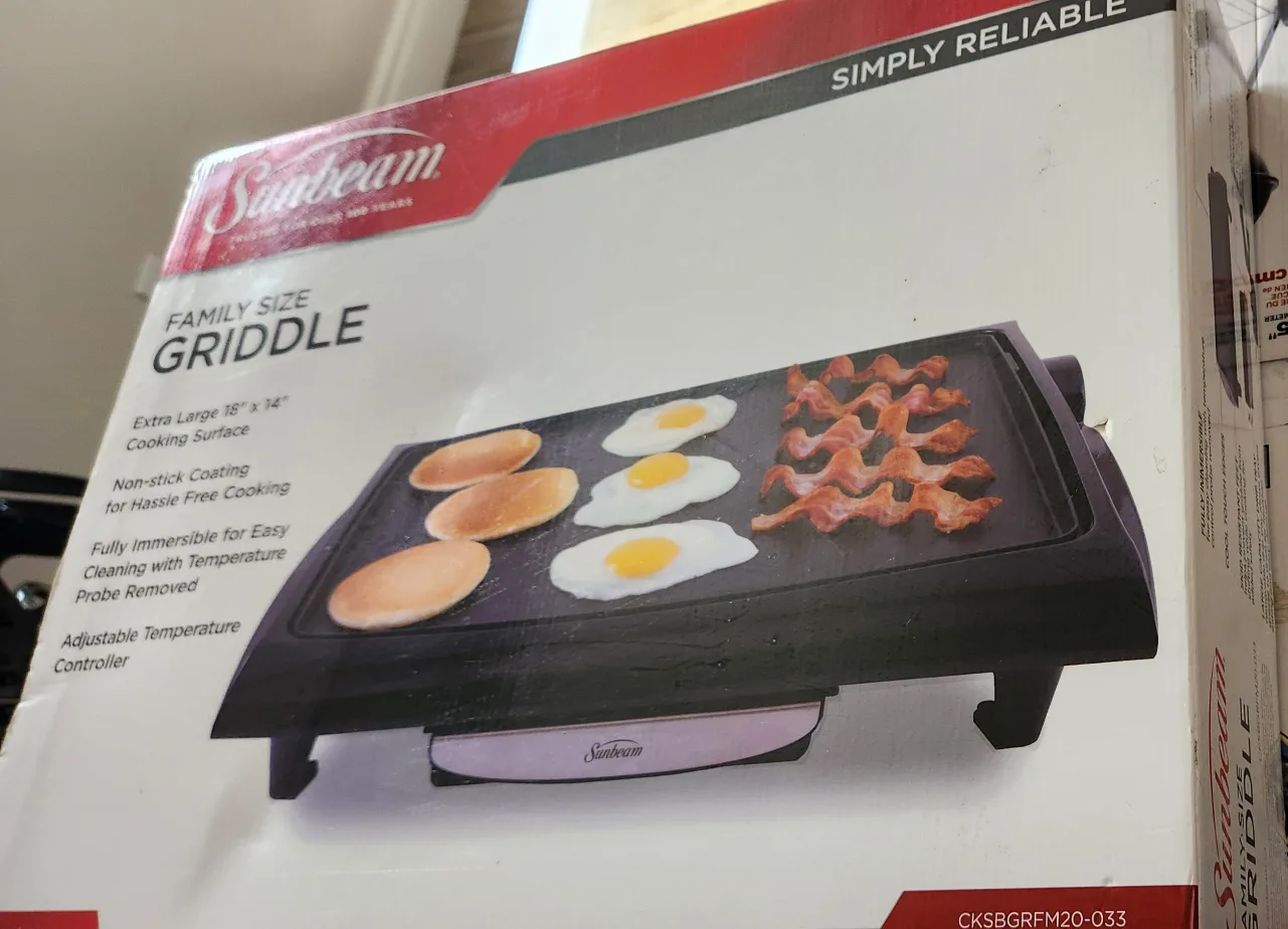Sunbeam Family Size Griddle - Like New thumbnail