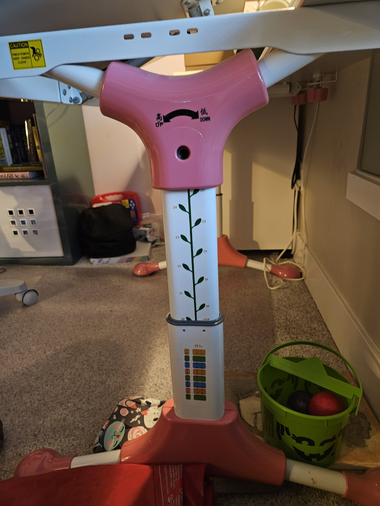 Kids Adjustable Height Desk - White & Pink - photo 3