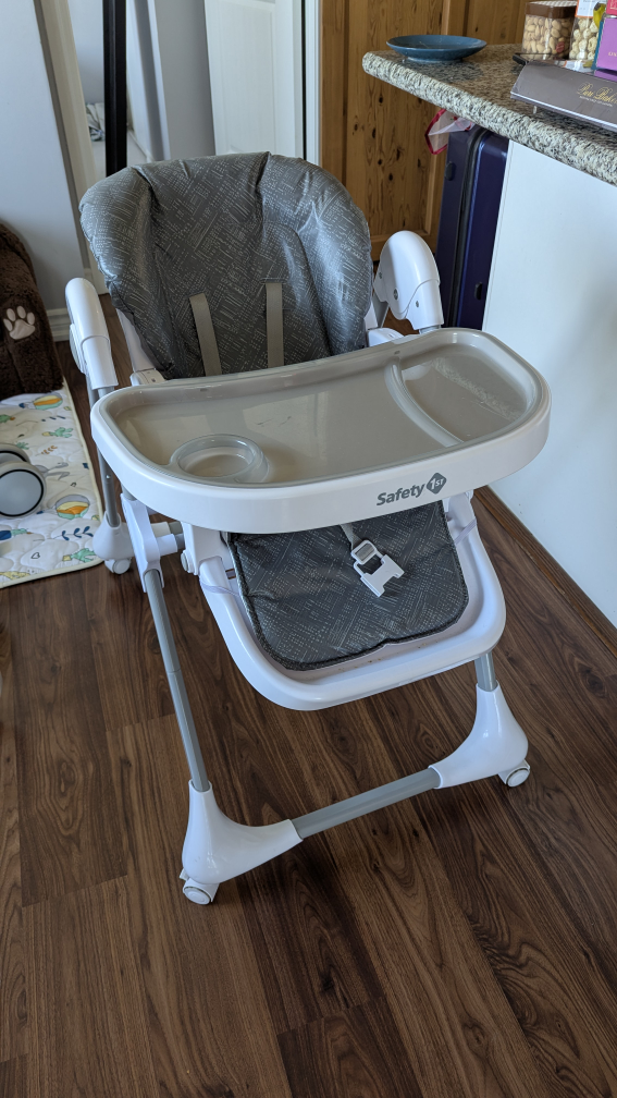 Safety 1st High Chair – Like New!