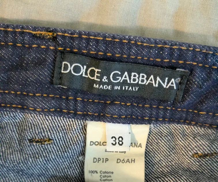 Dolce & Gabbana Jean Shorts (Like NEW) image indicator(2)