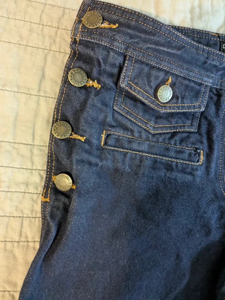 Dolce & Gabbana Jean Shorts (Like NEW) image indicator(4)