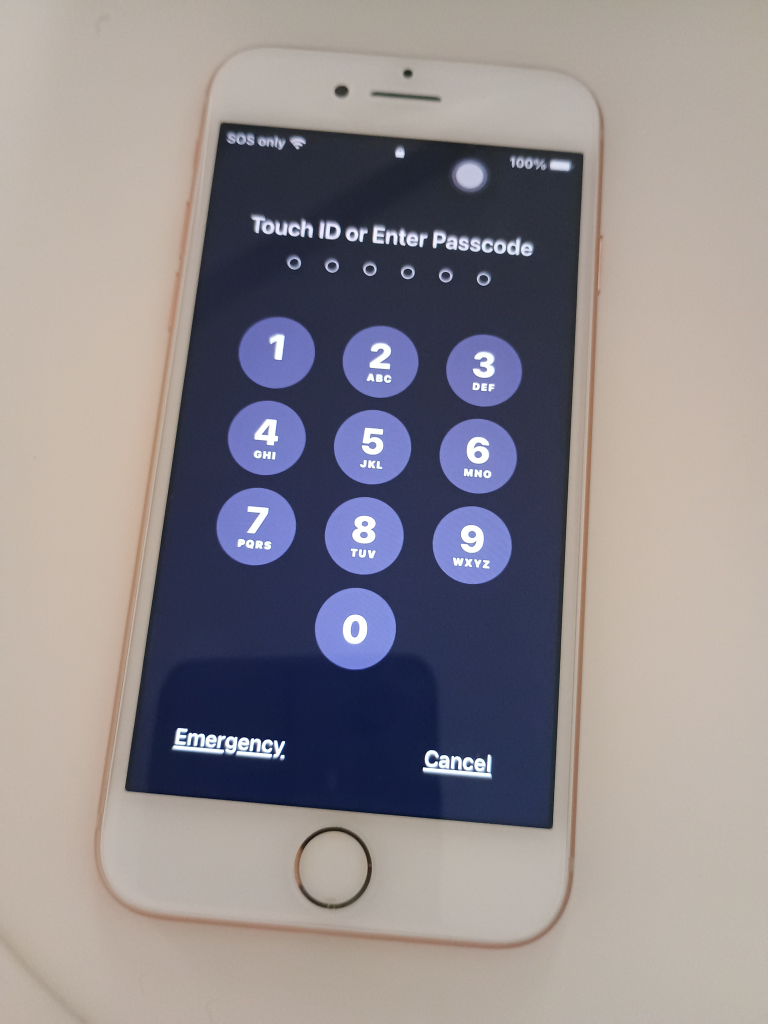 Apple iPhone 8 - Gold - photo 3