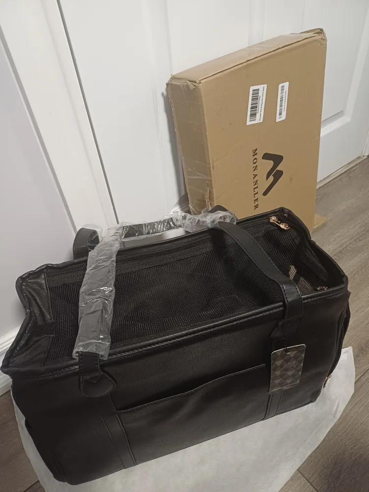 MONANLLER Black Pet Carrier Tote - New in Box! image indicator(6)