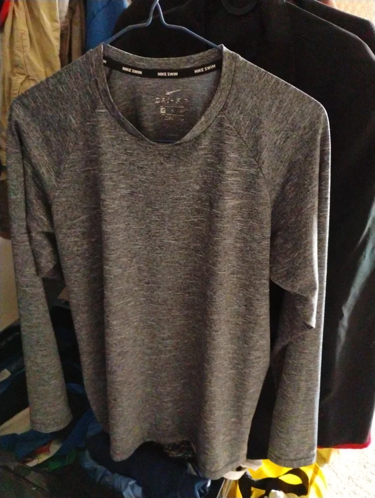 Nike Swim Dri-FIT Long Sleeve Shirt thumbnail