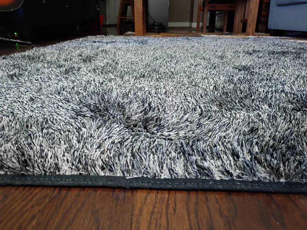 Grey Area Rug 5' x 7' image indicator(2)