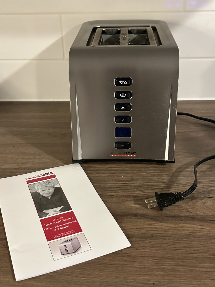 Gordon Ramsay 2-slice motorized toaster