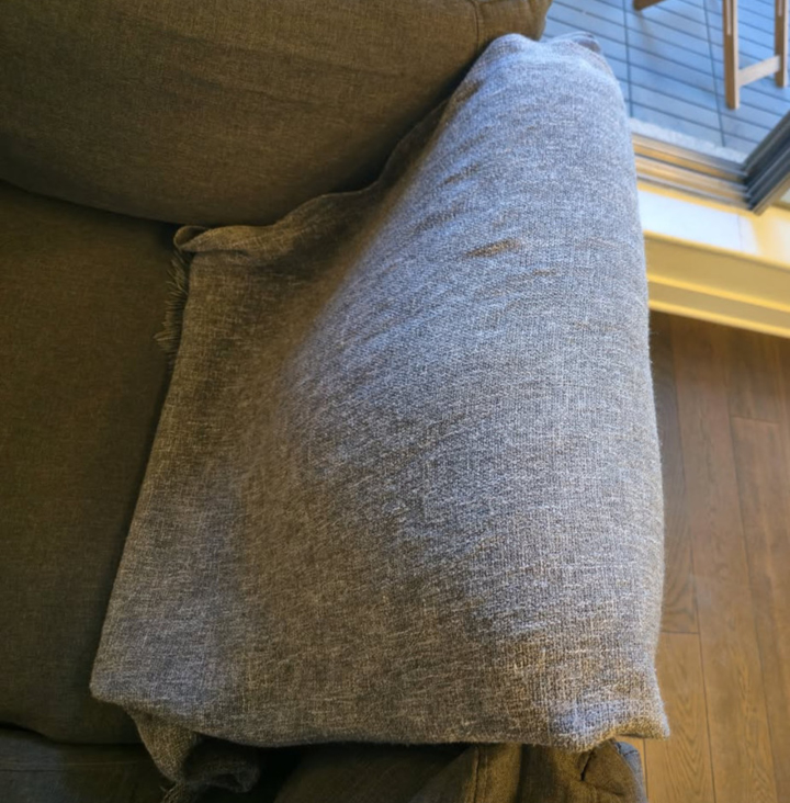 Soft Grey Throw Blanket – Modern Look - photo 4