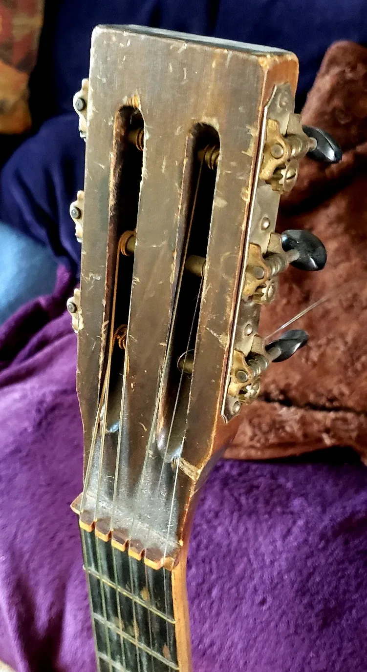 Vintage Cowboy Graphic Guitar image indicator(3)