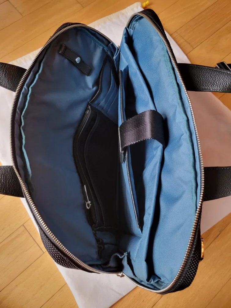 Mandarina Duck Black Nylon & Leather Laptop Messenger Bag image indicator(5)