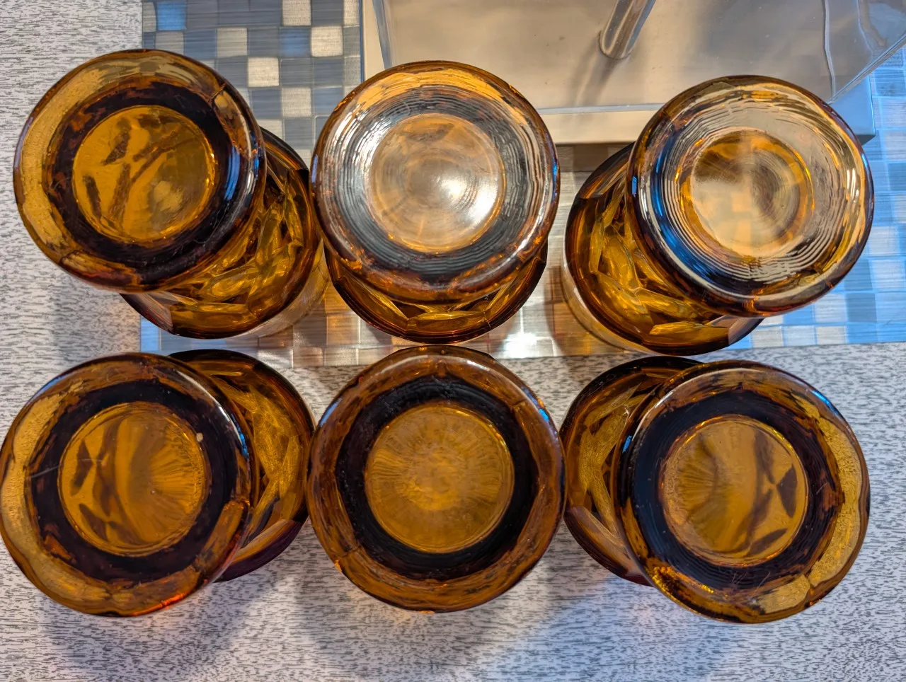 Vintage Set of 6 Amber honeycomb whiskey glasses image indicator(3)