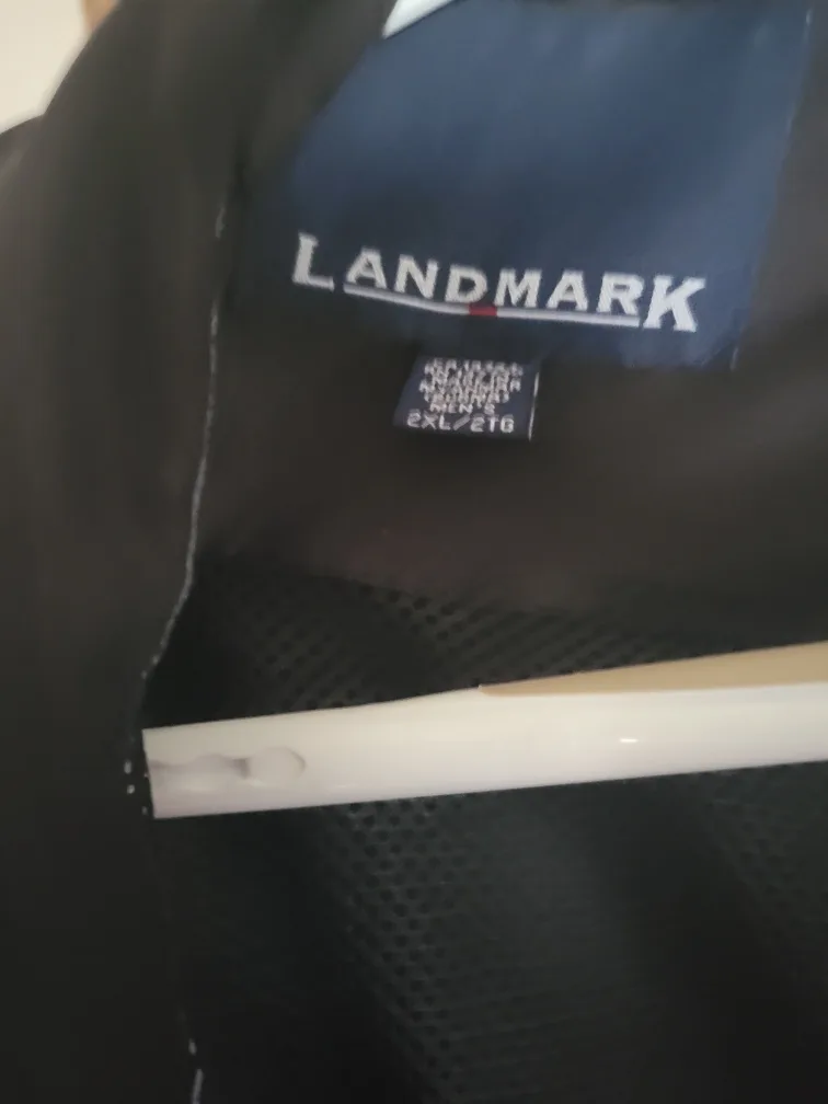 Landmark Black Vest - Size 2XL/2TG🇨🇦 image indicator(2)