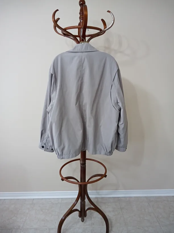 London Fog Spring/Summer Jacket, Size L image indicator(2)
