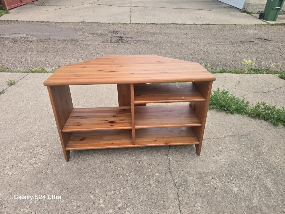 Wooden Corner TV Stand image indicator(2)