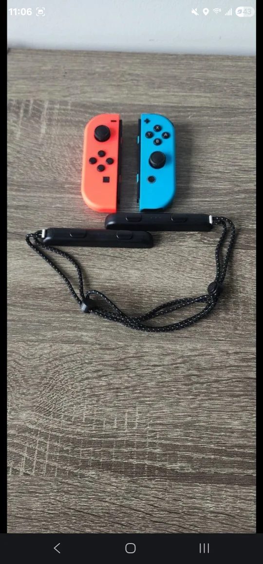 Nintendo Switch Joy-Cons - Neon Red/Blue thumbnail