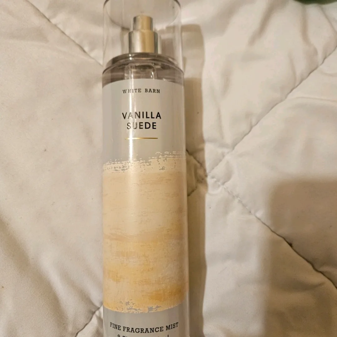 Bath & Body Works Vanilla Suede Fine Fragrance Mist thumbnail