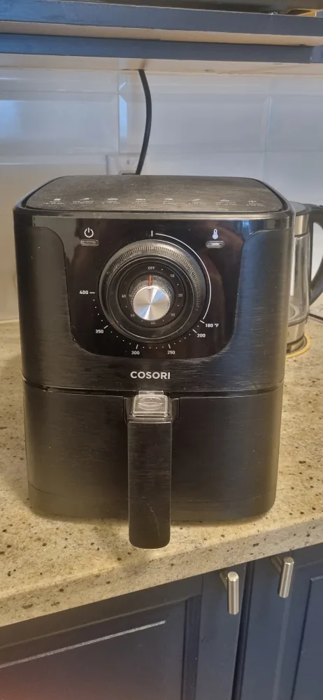MOVING OUT SALE: Cosori Air Fryer image indicator(2)