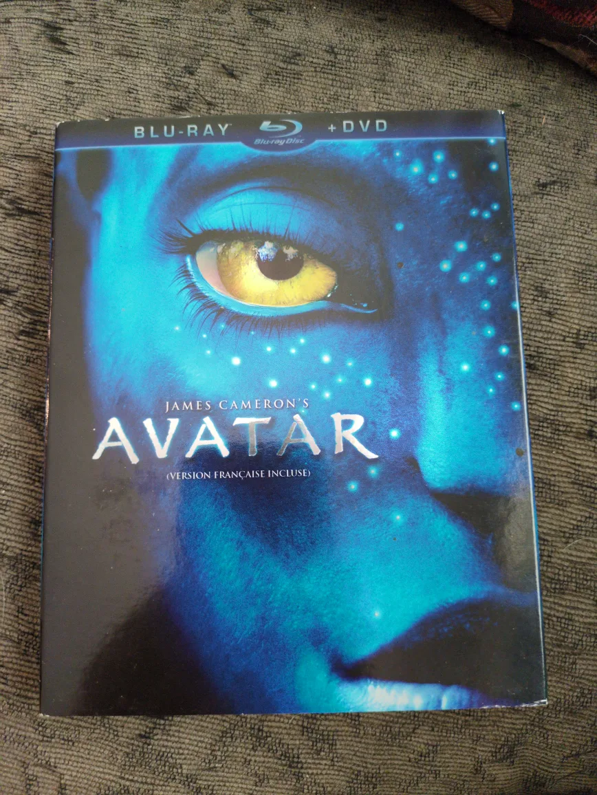 Avatar Blu-ray + DVD thumbnail