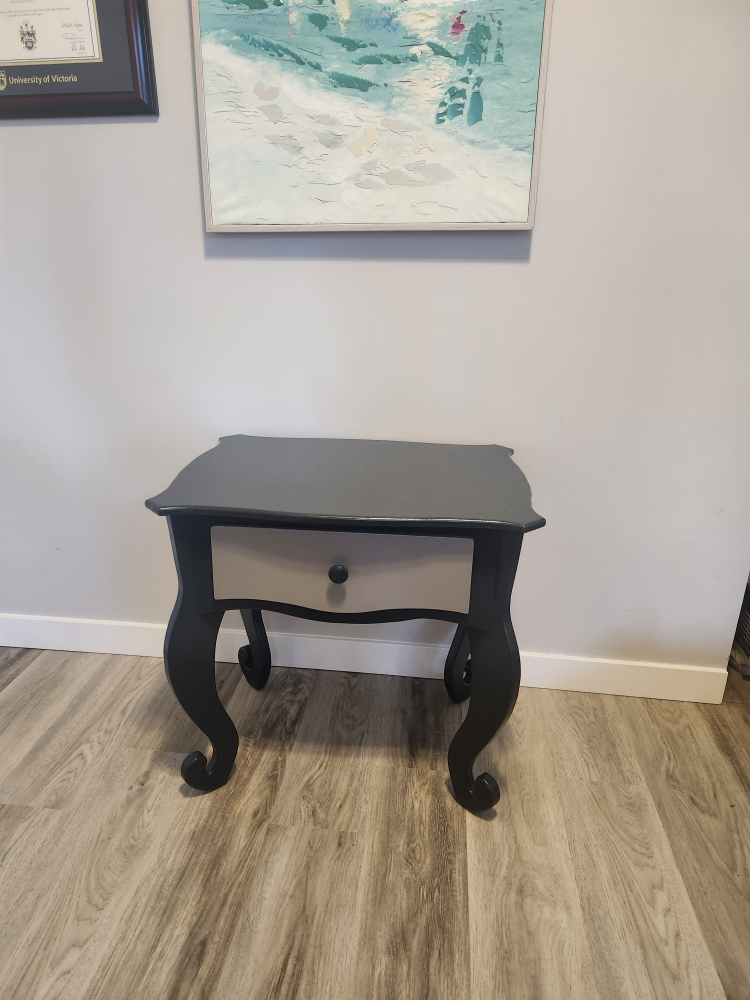 Accent Table - photo 2