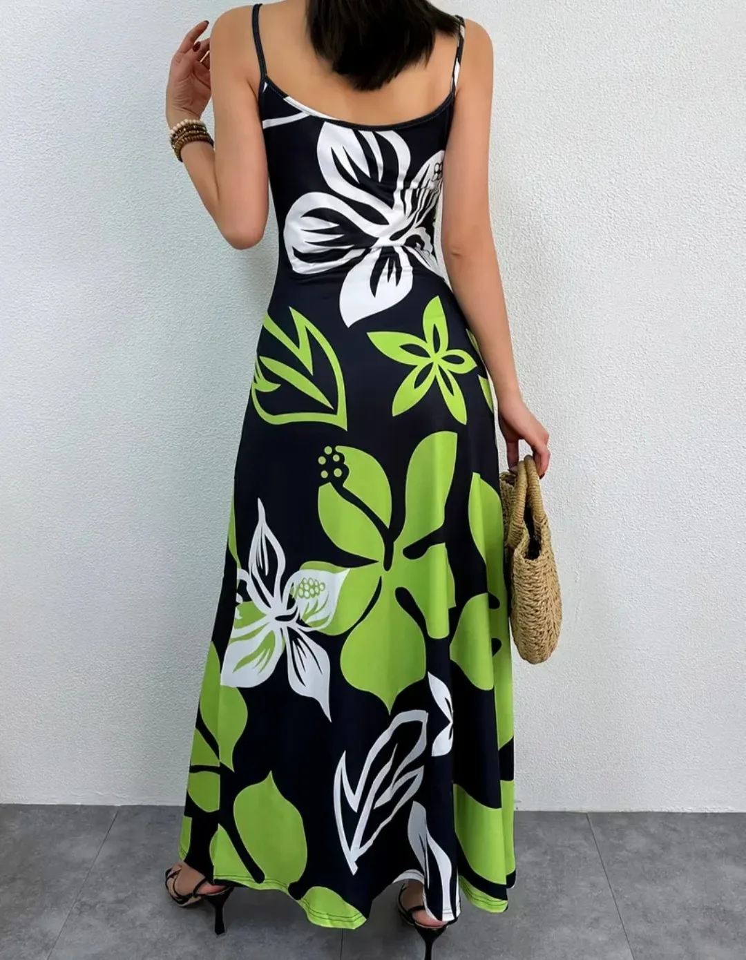 Brand New Floral Print Maxi Resort style Dress image indicator(2)