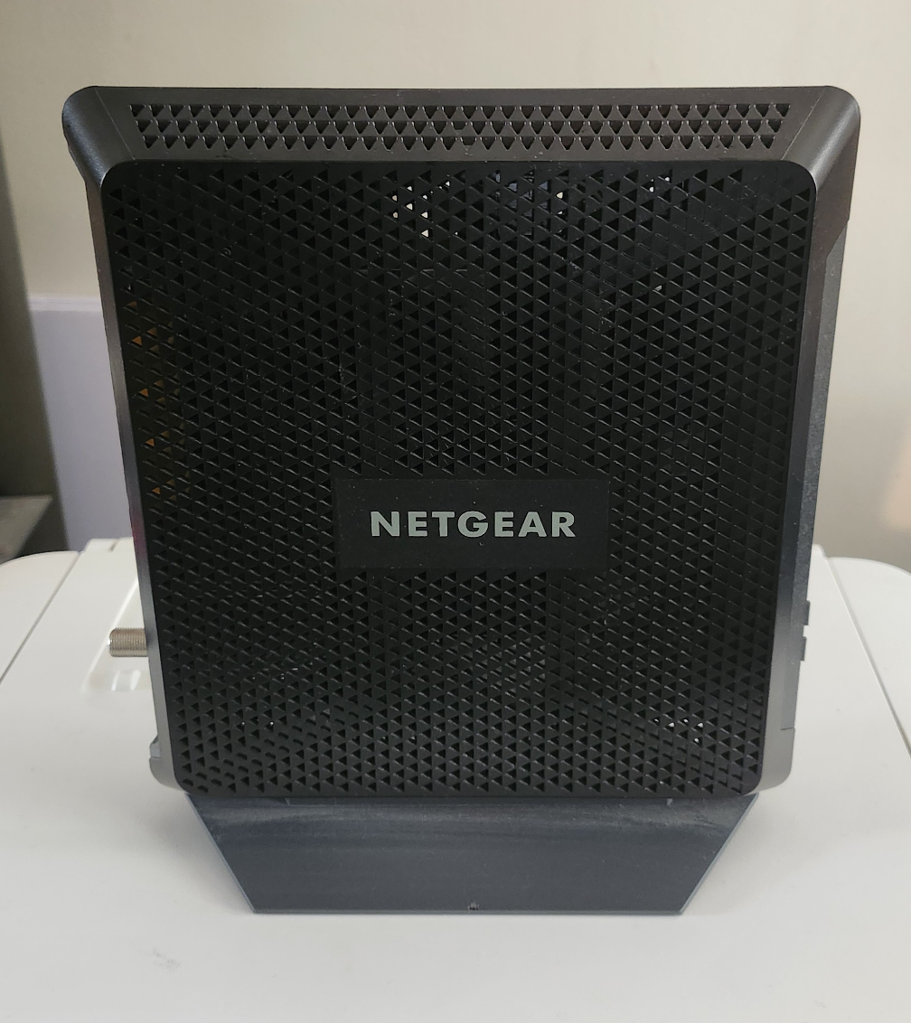 NETGEAR C7000v2 WiFi Cable Modem Router - photo 3