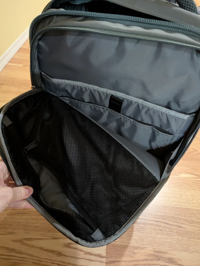 North Face Luggage image indicator(4)