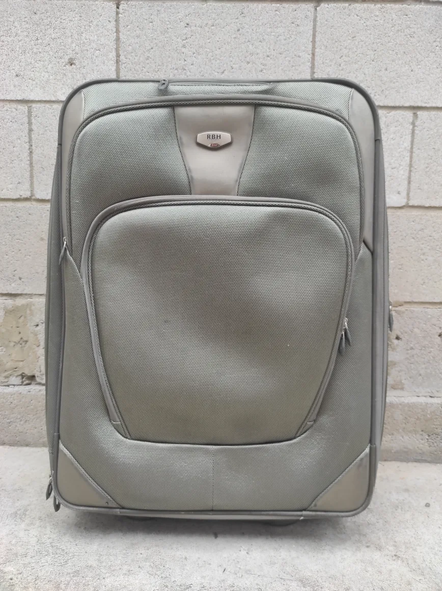 RBH Rolling Suitcase thumbnail