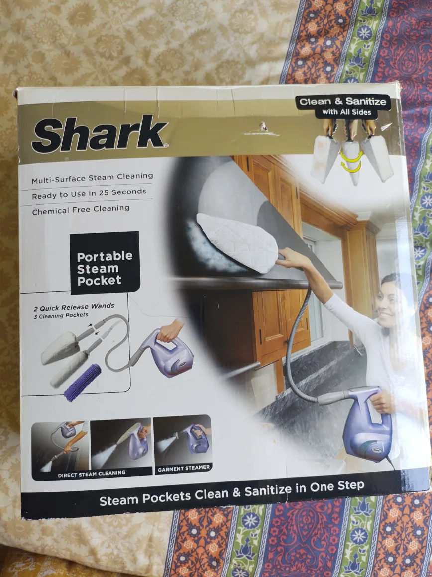 Shark Portable Steam Pocket - Like New! image indicator(3)