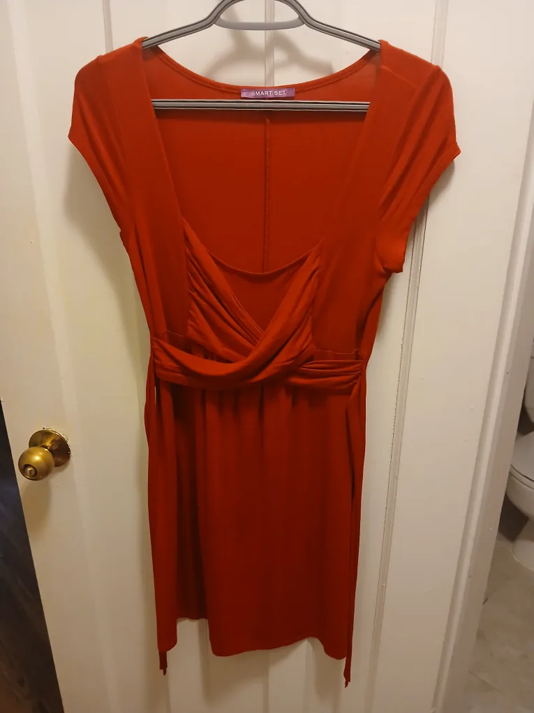 Smart Set Red Dress thumbnail