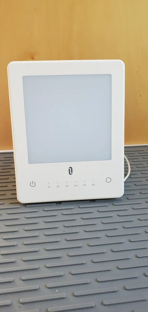 TaoTronics Light Therapy Lamp thumbnail