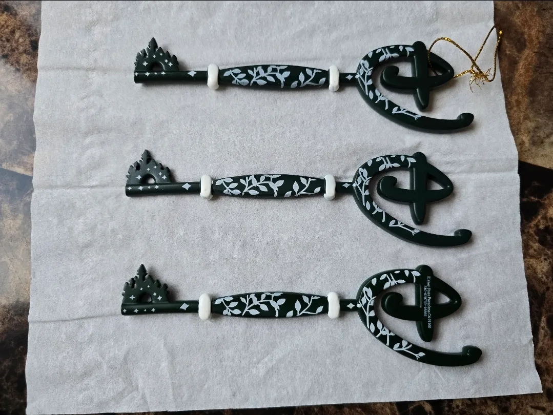 3 Brand New Disney Keys Collection $20 Each image indicator(2)