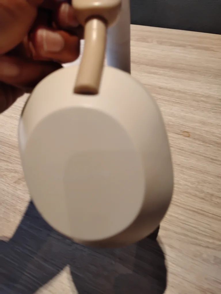 Beige Wireless Headphones thumbnail