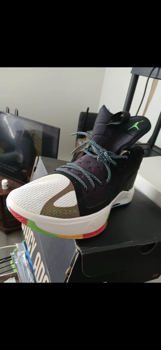 Jordan Zoom Separate PF Black/White Size 10.5 thumbnail