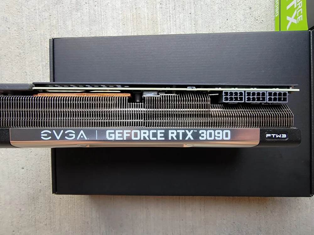 EVGA GeForce RTX 3090 FTW3 Ultra Graphics Card 🇨🇦 image indicator(4)