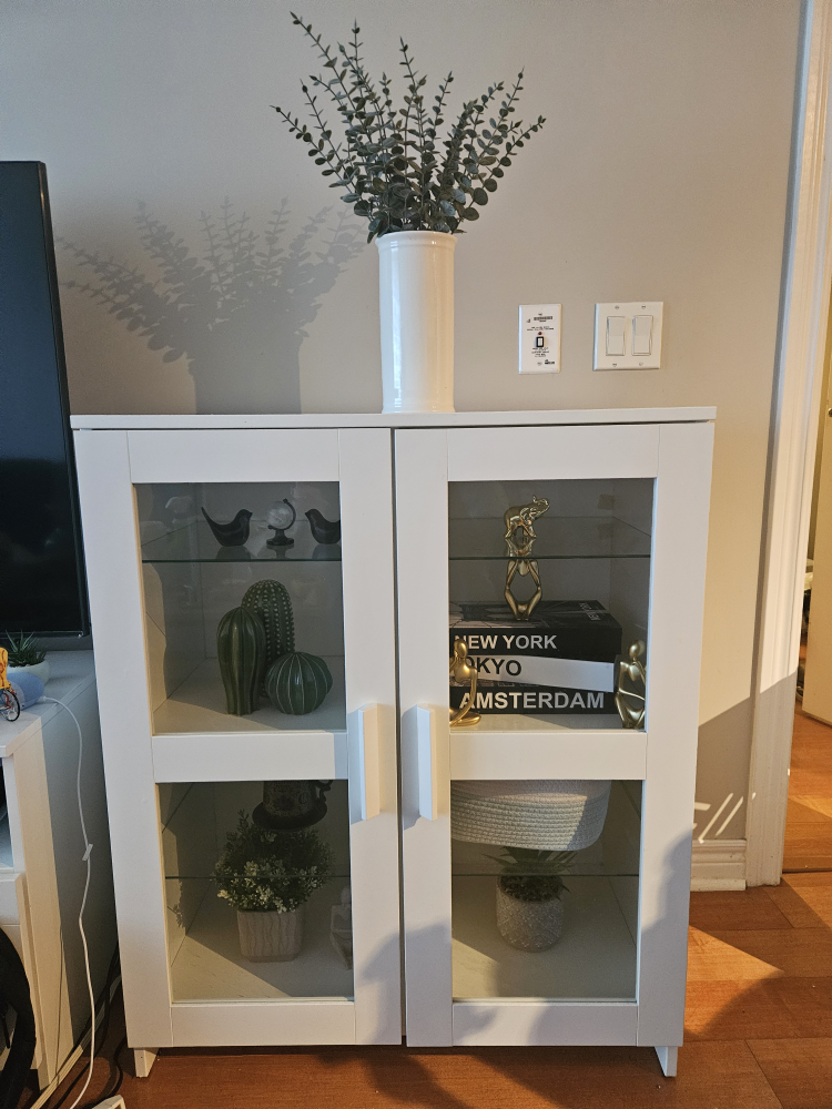 ikea brimnes display cabinet with glass doors with free delivery - photo 2