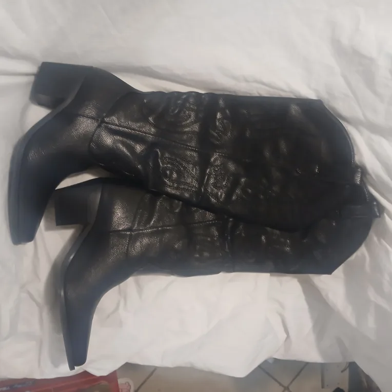 Black Cowboy Boots - Size 6.5 image indicator(3)