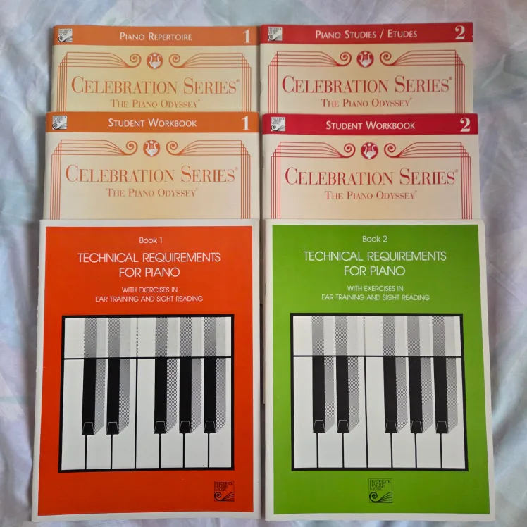🔅RCM Grade 1 & 2 Piano Books thumbnail