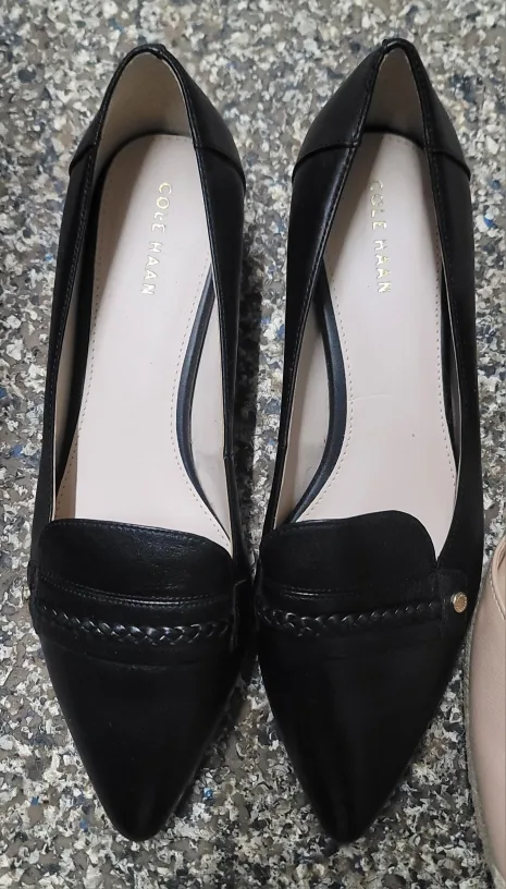 Ecco Black Leather Flats - Size 37 image indicator(2)