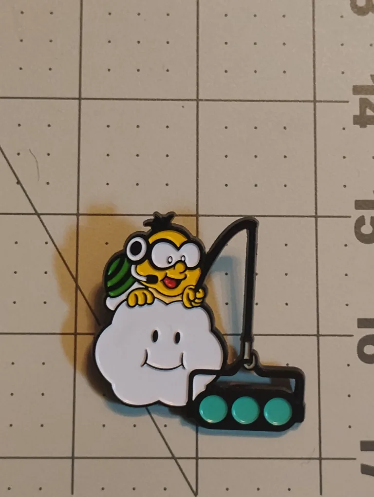 Official Nintendo Mario Kart Enamel Pins/Badge Lakitu thumbnail